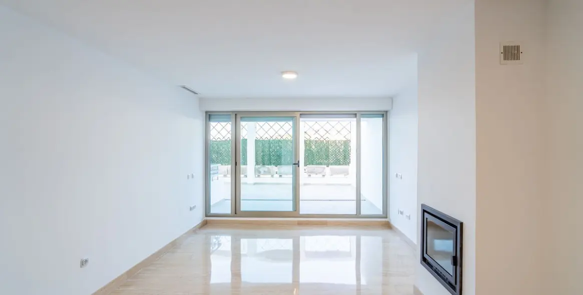 Sale of ground floor apartment in La Cala de Mijas 6