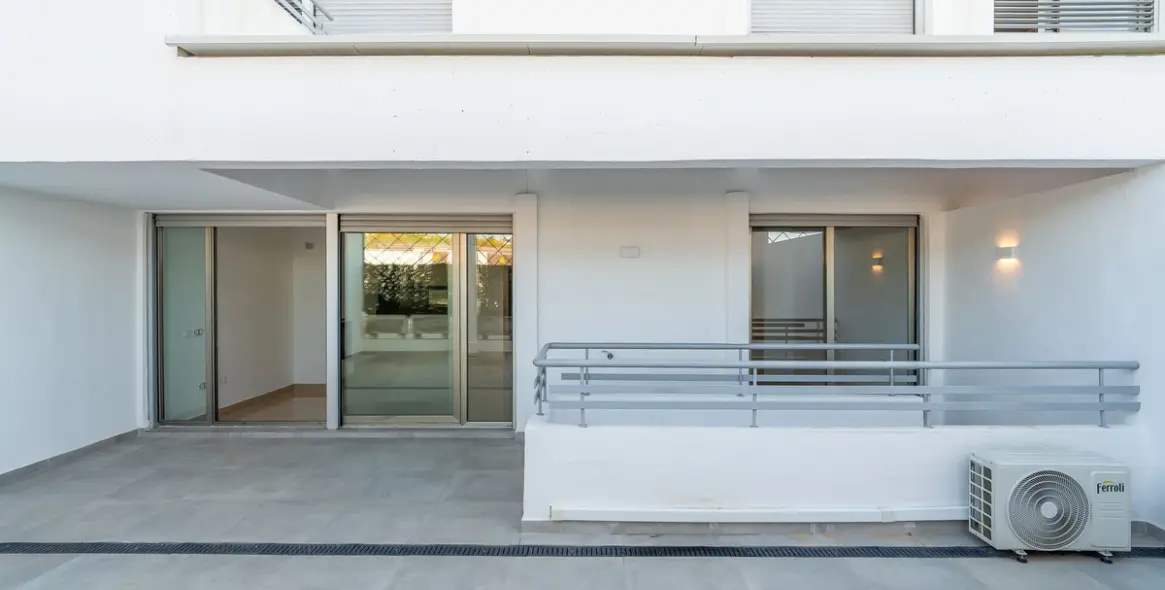 Sale of ground floor apartment in La Cala de Mijas 27