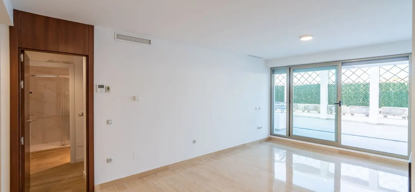 Sale of ground floor apartment in La Cala de Mijas 3