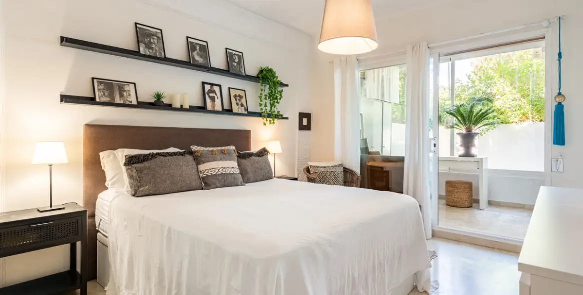 Sale of ground floor apartment in Río Real 6