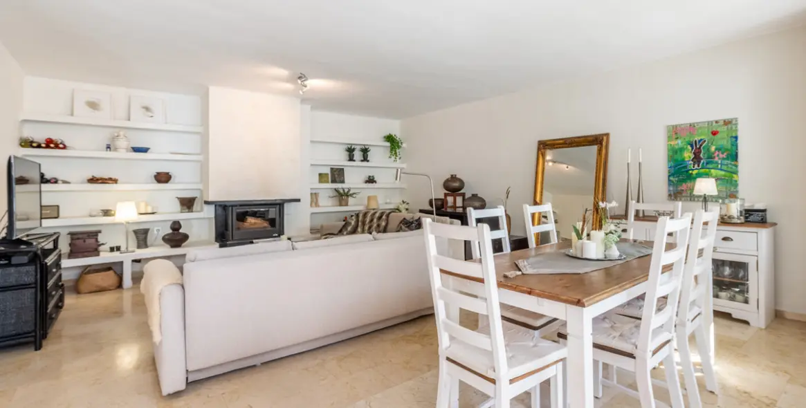 Sale of ground floor apartment in Río Real 9