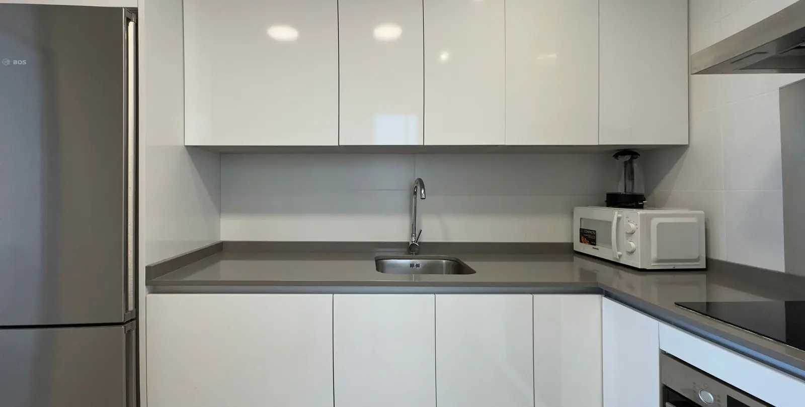 Venta de apartamento en planta media en La Campana 9