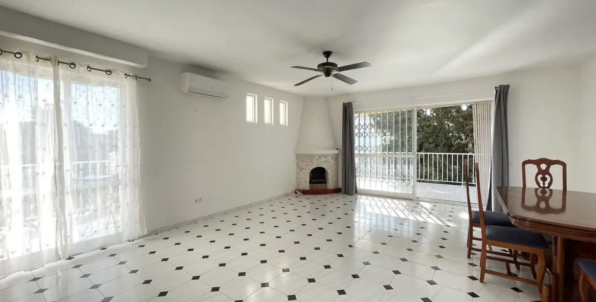 Долгосрочная аренда  отдельно стоящей виллы в Nerja 2