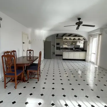 Долгосрочная аренда  отдельно стоящей виллы в Nerja