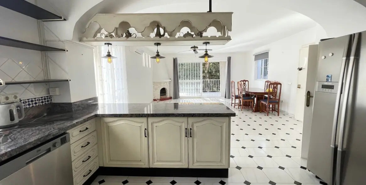 Долгосрочная аренда  отдельно стоящей виллы в Nerja 6