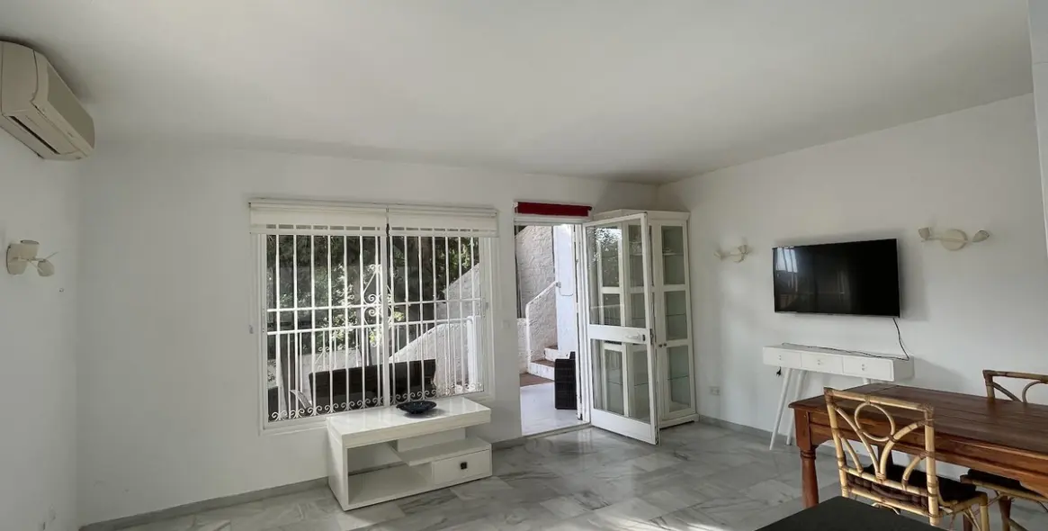 Долгосрочная аренда  отдельно стоящей виллы в Nerja 23