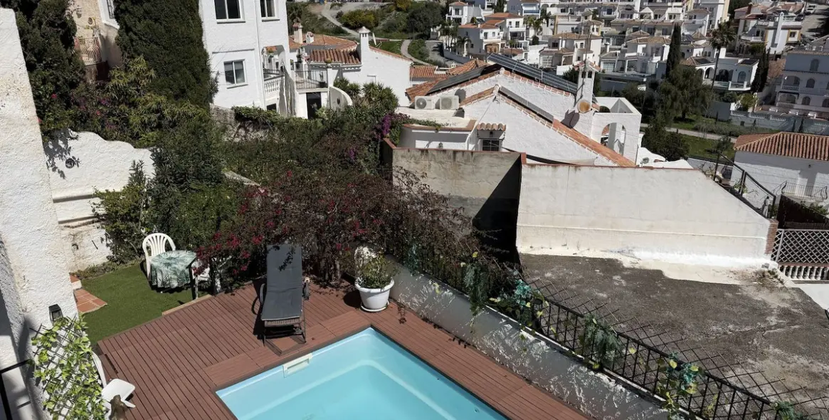 Долгосрочная аренда  отдельно стоящей виллы в Nerja 34