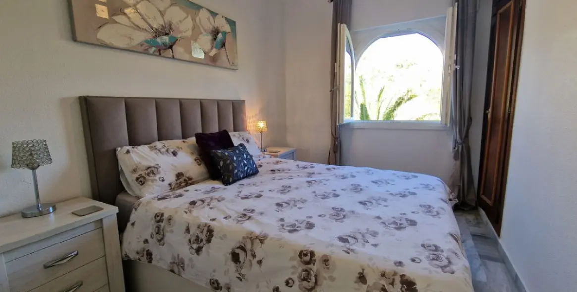 Продажа таунхауса в La Duquesa 48