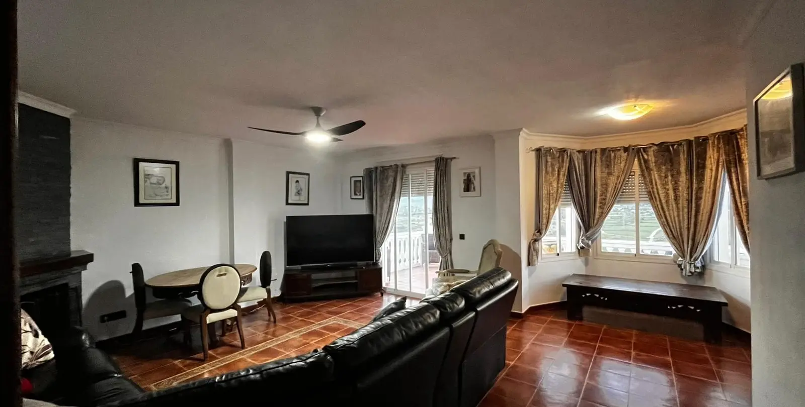 Venta de villa independiente en Coín 3
