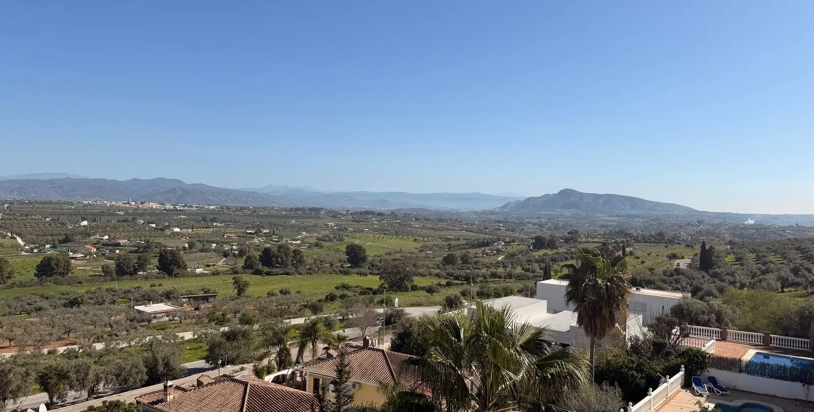 Venta de villa independiente en Coín 4