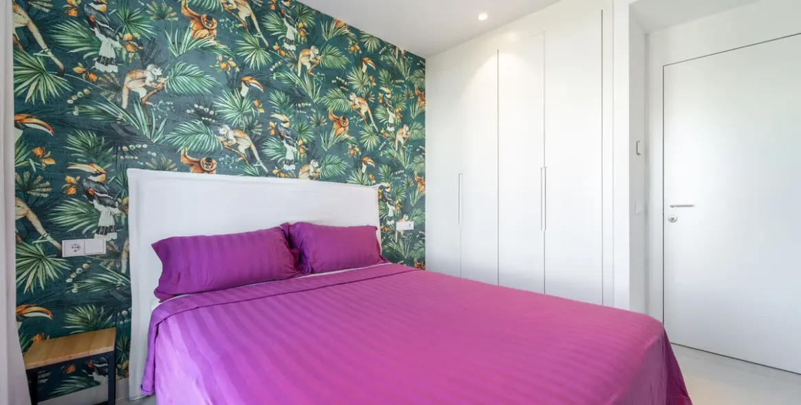 Sale of middle floor apartment in Fuengirola 13