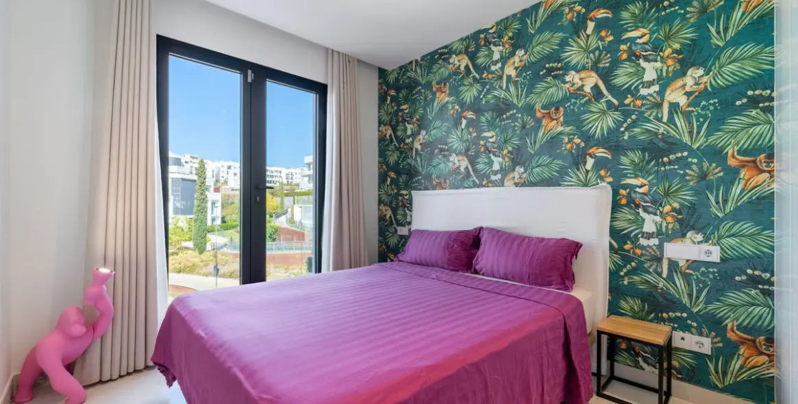 Sale of middle floor apartment in Fuengirola 14