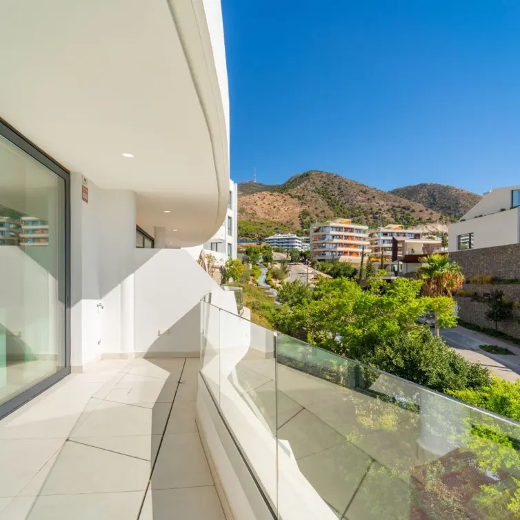 Продажа апартаментов на среднем этаже в Fuengirola