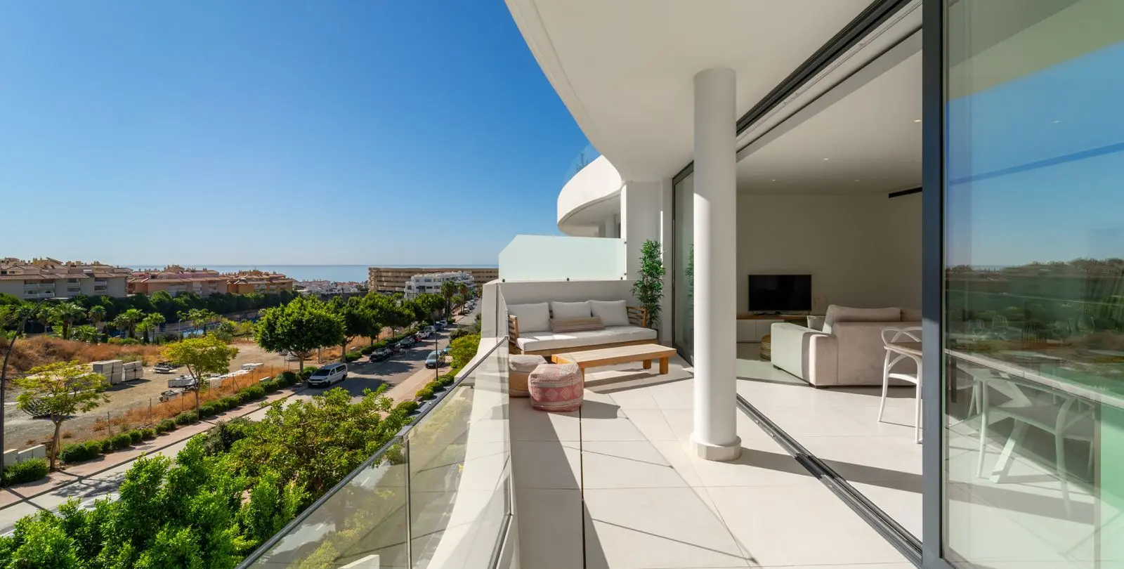 Продажа апартаментов на среднем этаже в Fuengirola 2