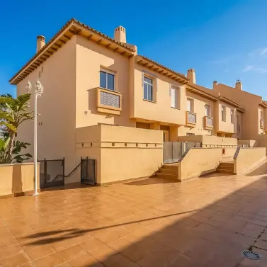 Sale of townhouse in Calahonda