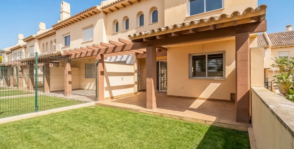 Продажа таунхауса в Calahonda 44