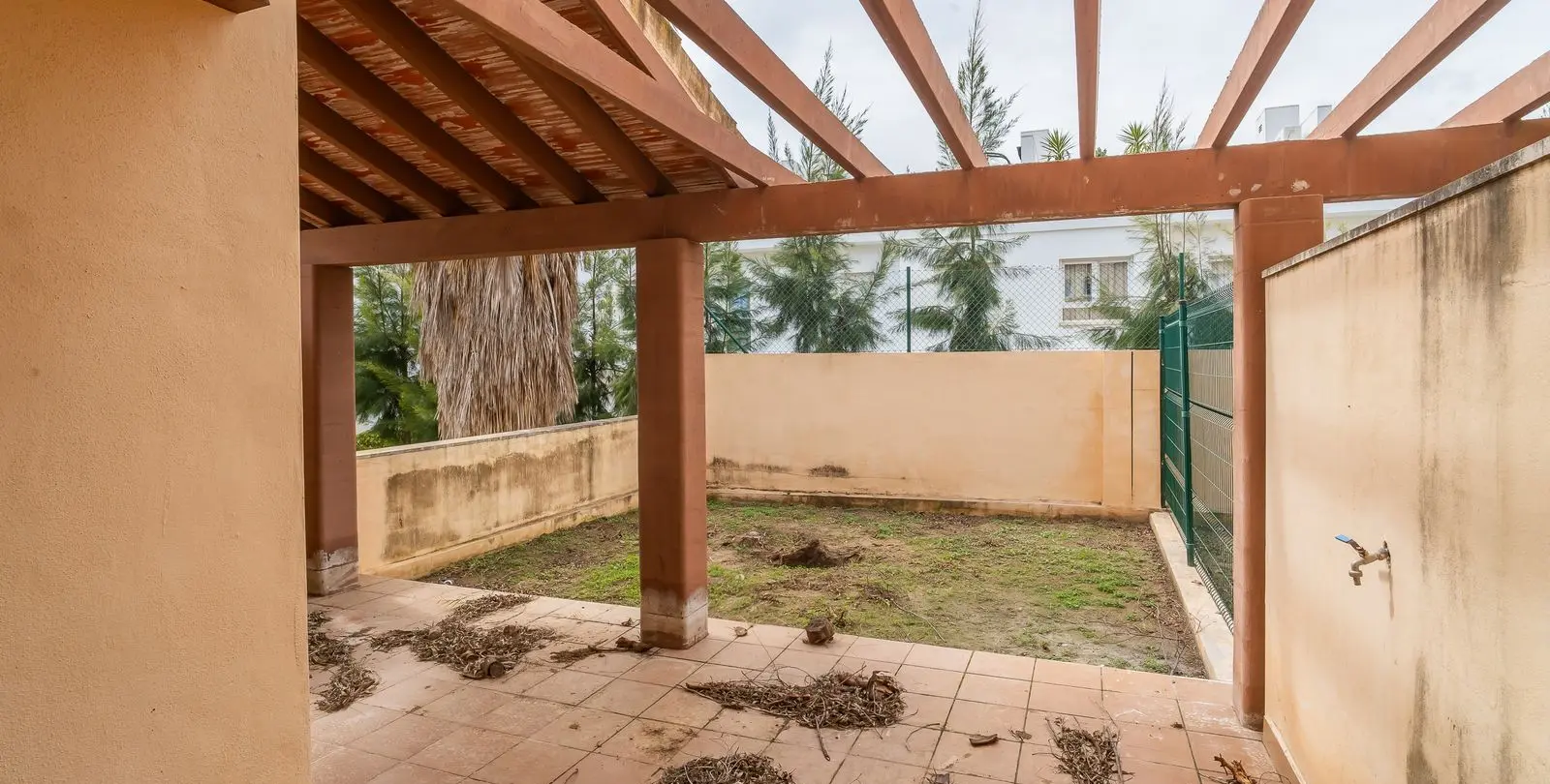 Sale of townhouse in Calahonda 9