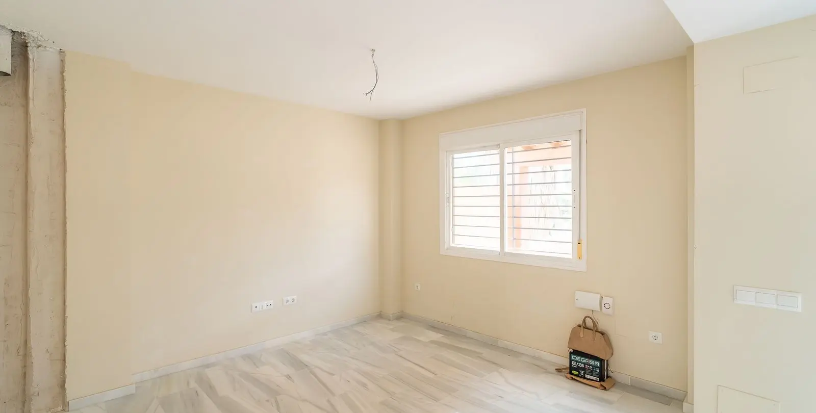Sale of townhouse in Calahonda 35