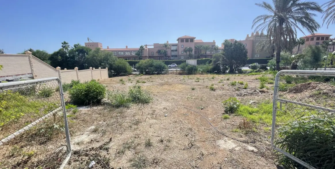 Venta de parcela residencial en Estepona 7