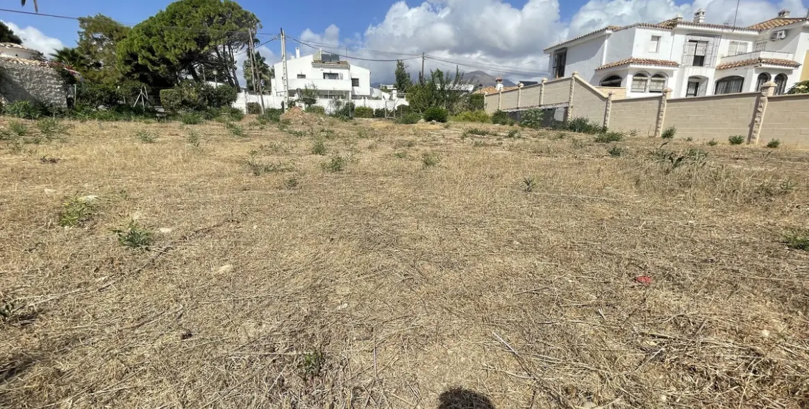 Venta de parcela residencial en Estepona 9