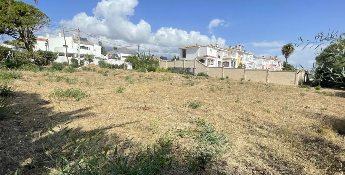 Venta de parcela residencial en Estepona 10