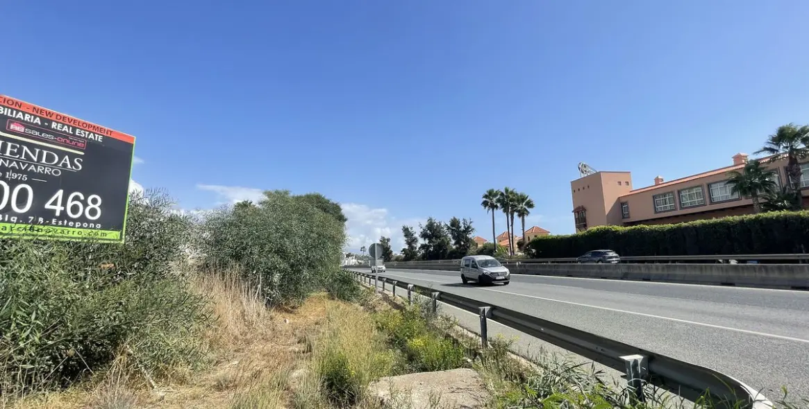 Venta de parcela residencial en Estepona 12
