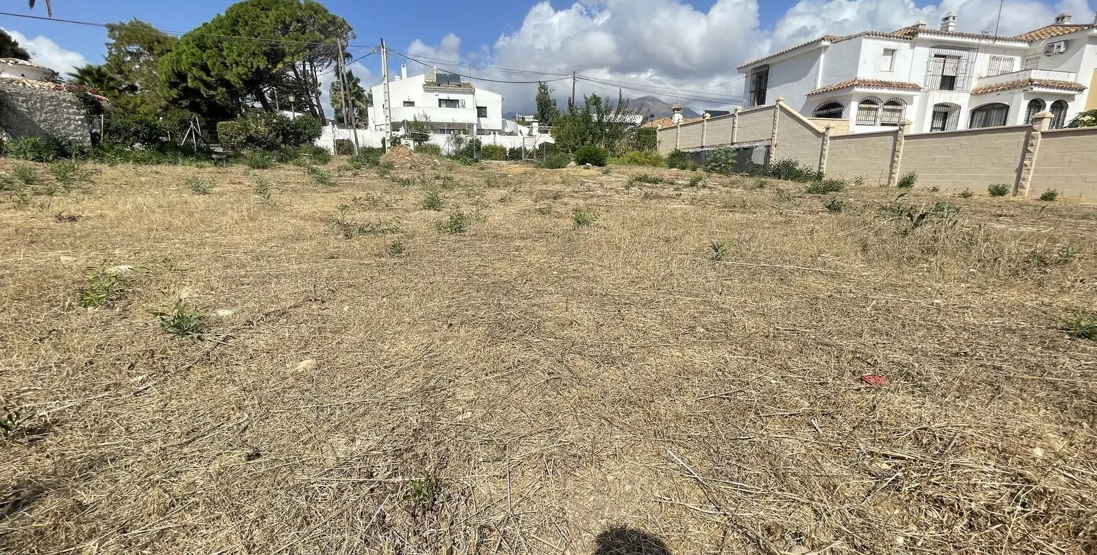 Продажа  жилого участка в Estepona 9