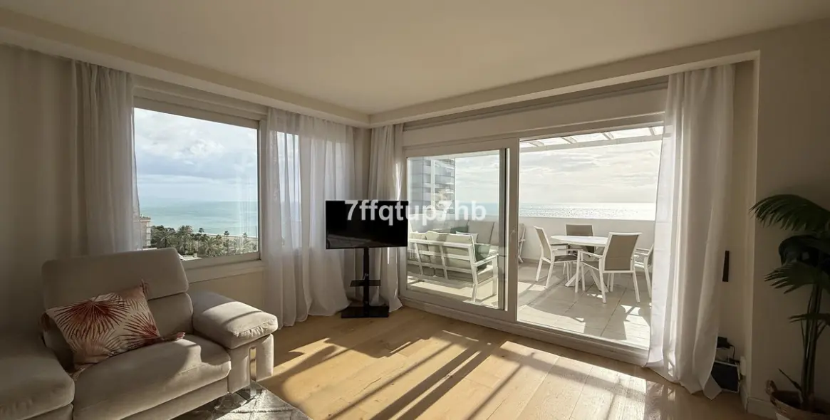 Venta de ático en Estepona 4