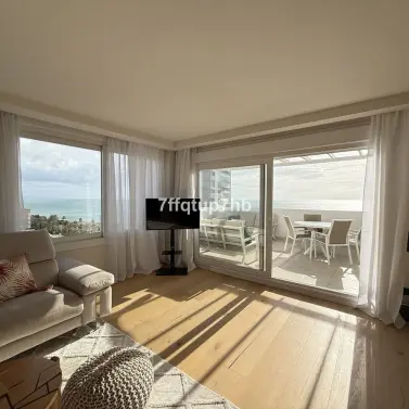 Продажа пентхауса в Estepona