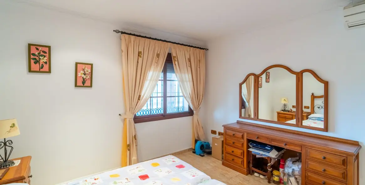 Sale of detached villa in Mijas 13