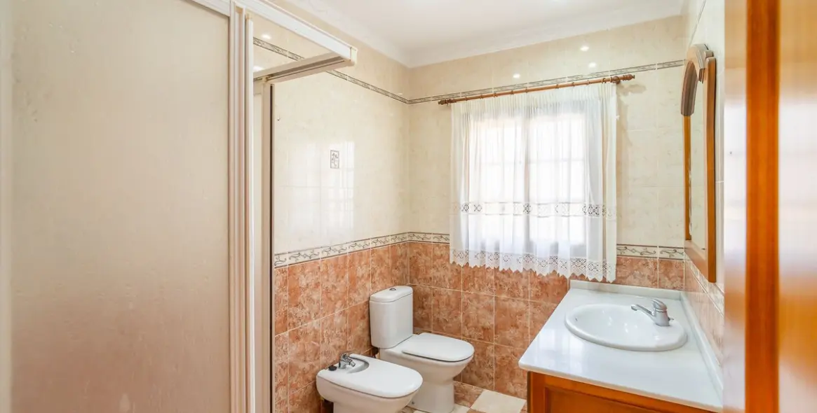 Sale of detached villa in Mijas 15