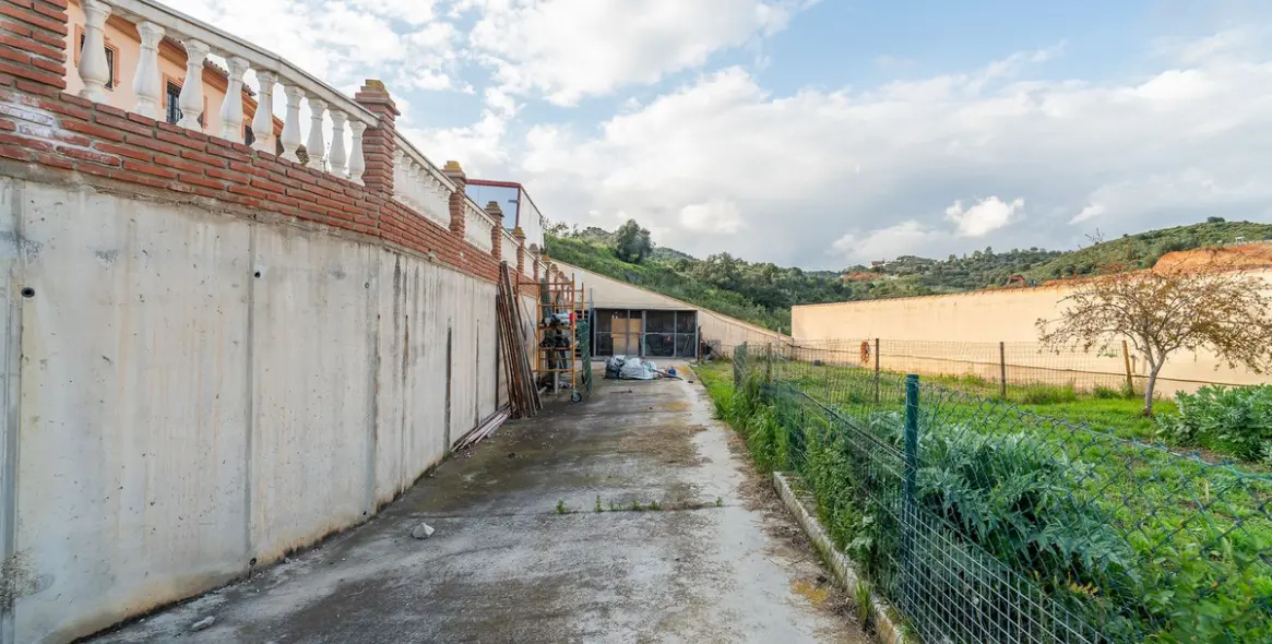 Sale of detached villa in Mijas 44