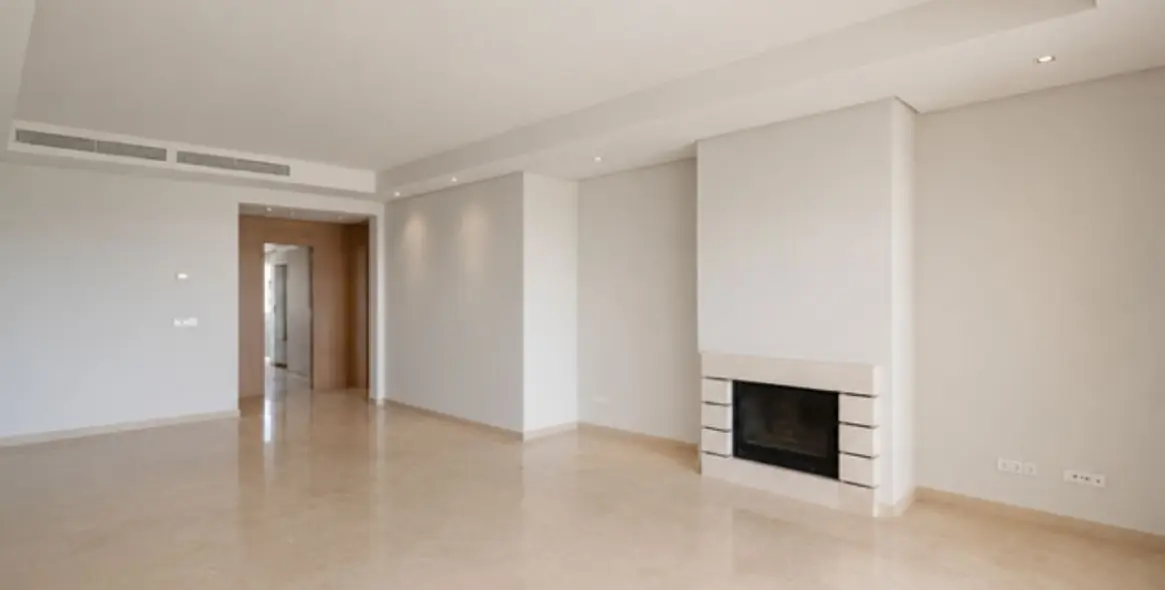 Venta de apartamento en planta baja en La Quinta 9