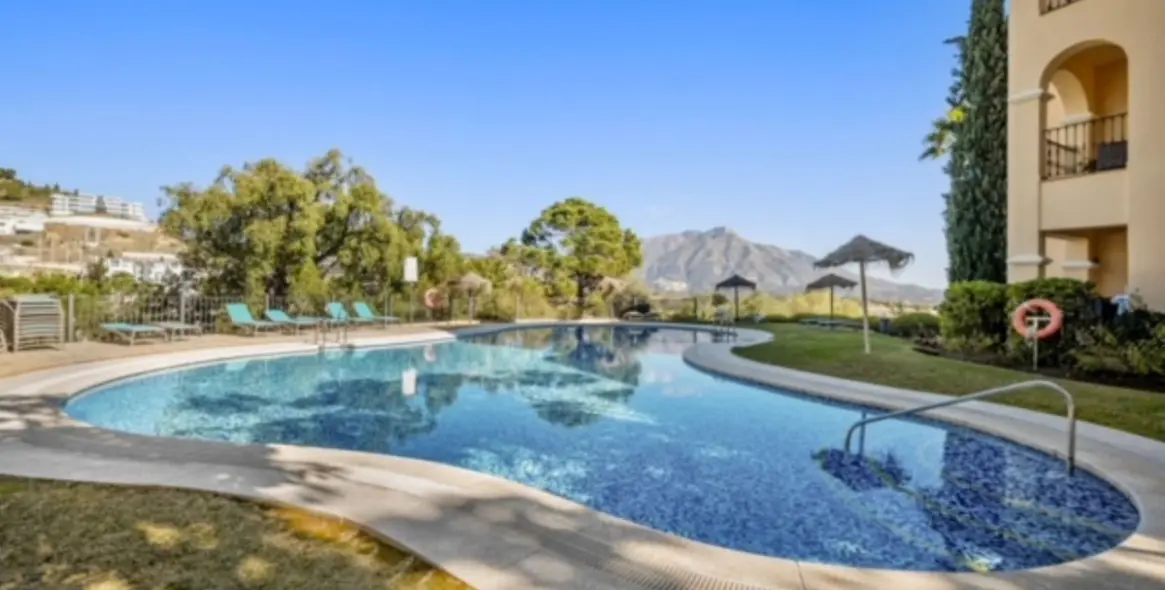 Venta de apartamento en planta baja en La Quinta 26