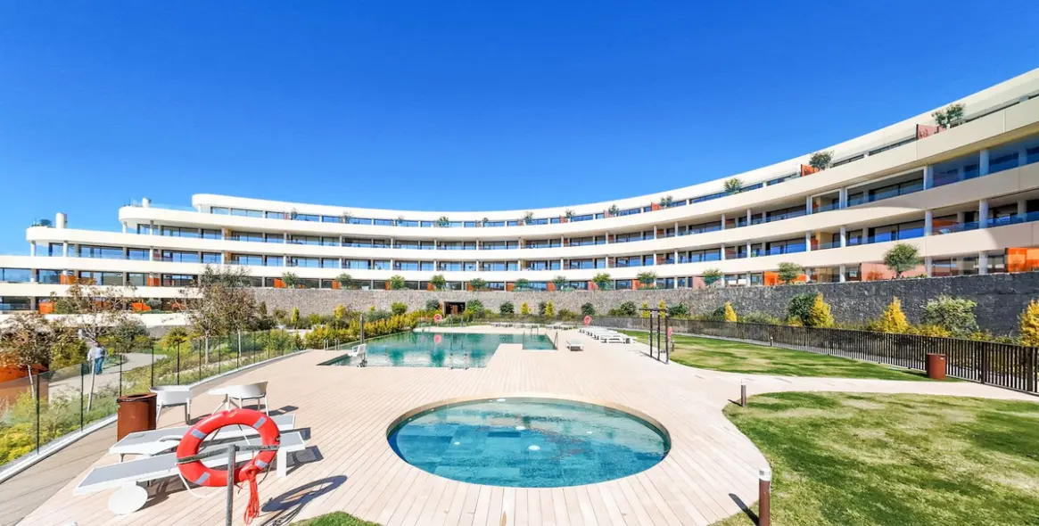 Sale of ground floor apartment in Fuengirola 9