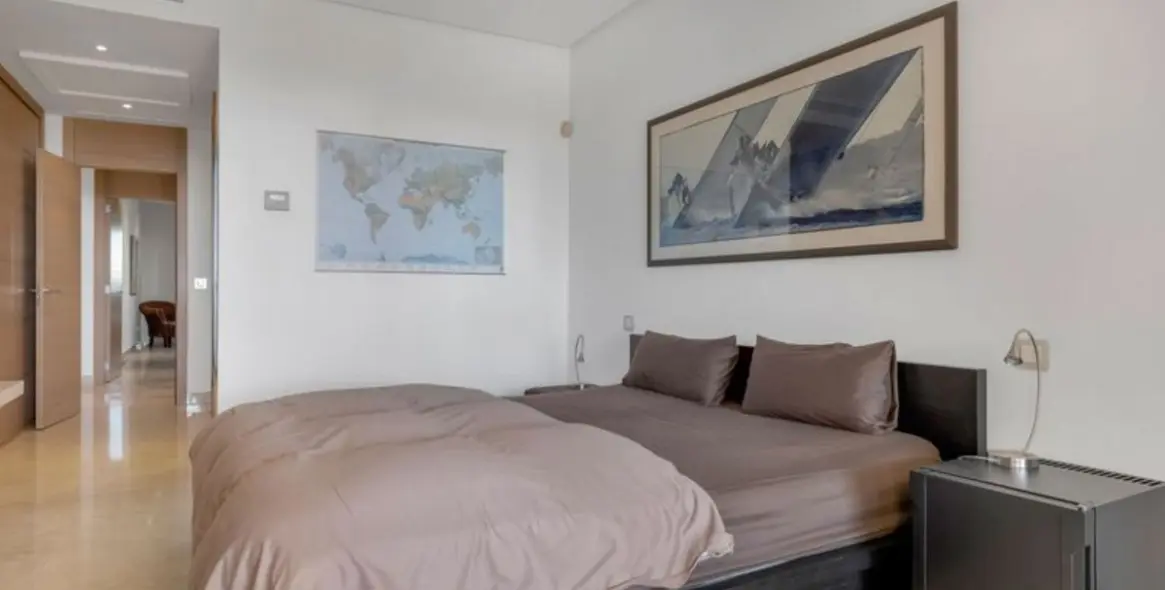Sale of ground floor apartment in La Quinta 27