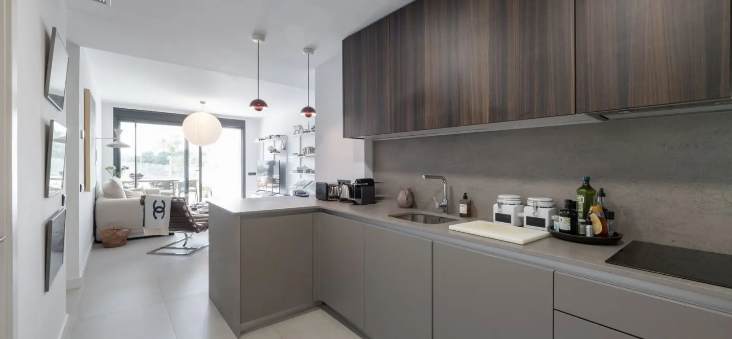 Venta de apartamento en planta baja en Altos de los Monteros 4