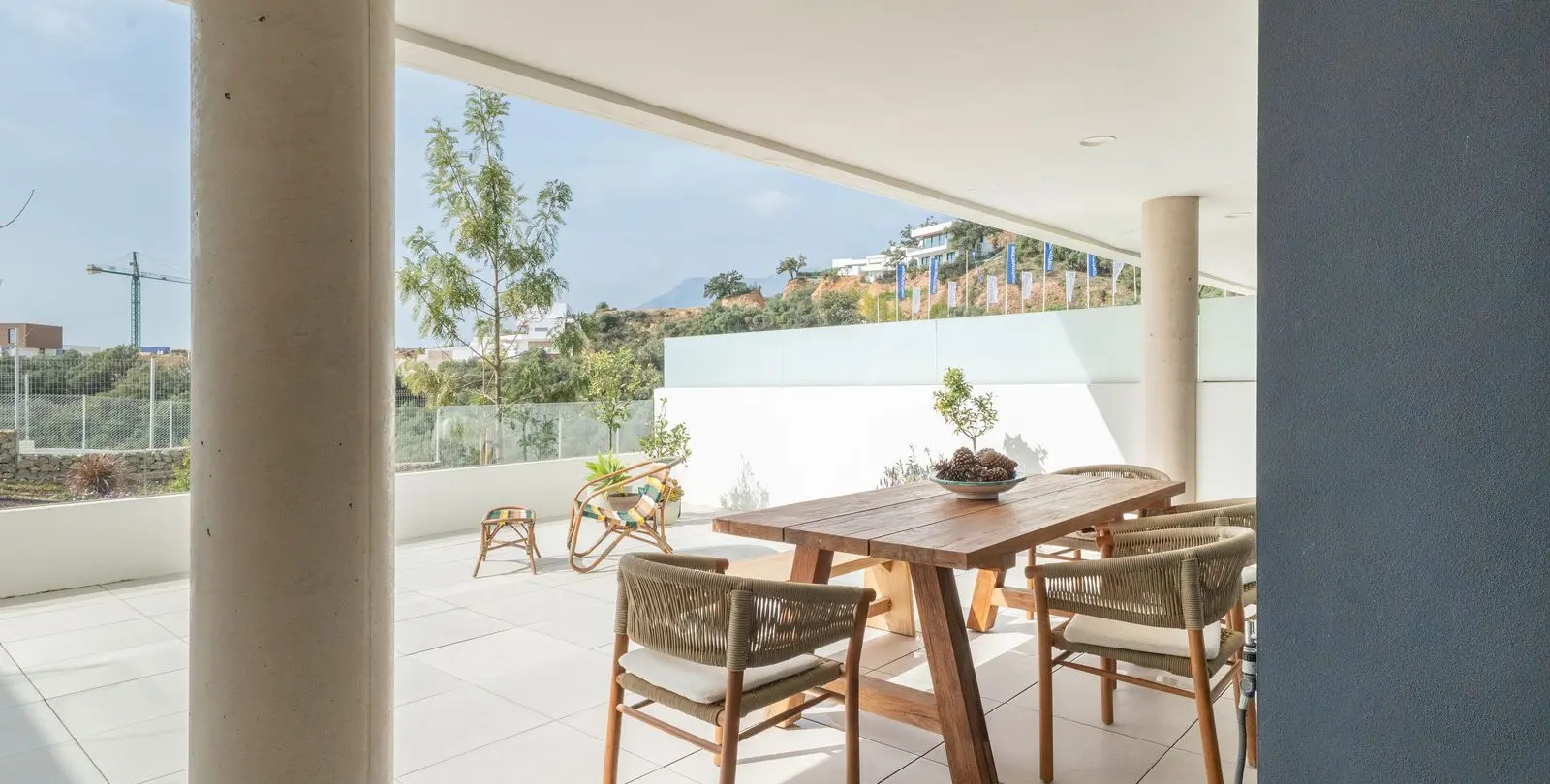 Long-term rent of ground floor apartment in Altos de los Monteros 19
