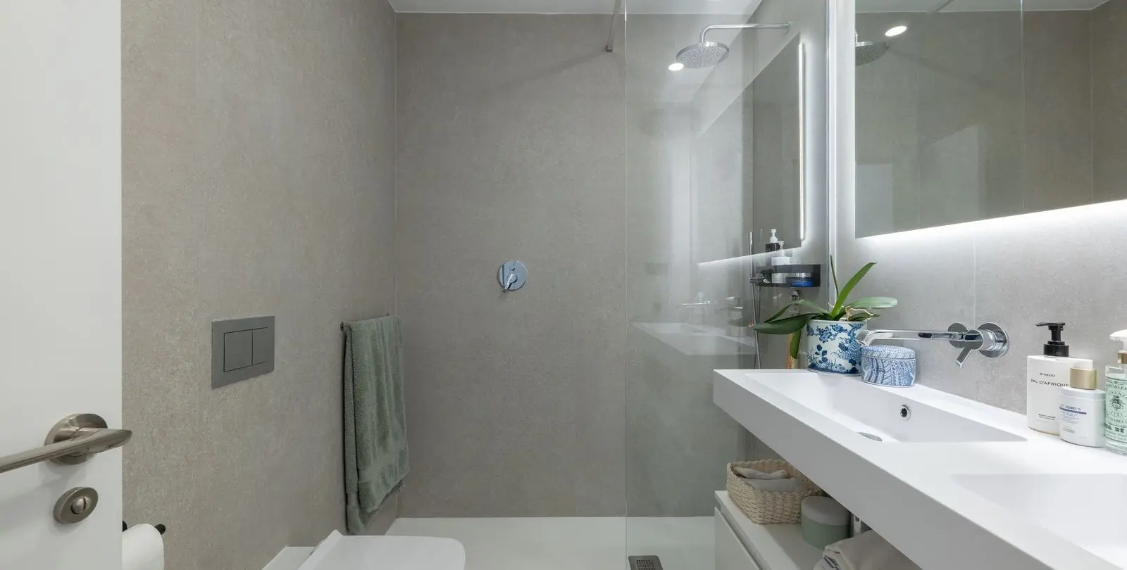 Long-term rent of ground floor apartment in Altos de los Monteros 20