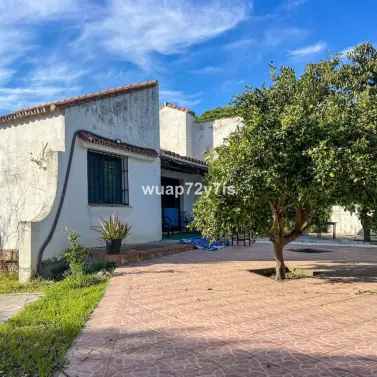 Продажа  отдельно стоящей виллы в New Golden Mile