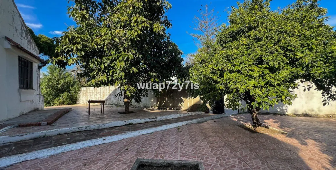 Продажа  отдельно стоящей виллы в New Golden Mile 7