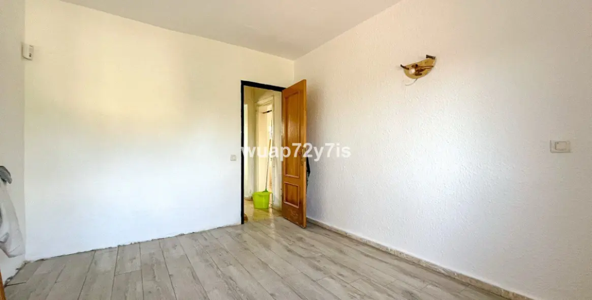 Продажа  отдельно стоящей виллы в New Golden Mile 14