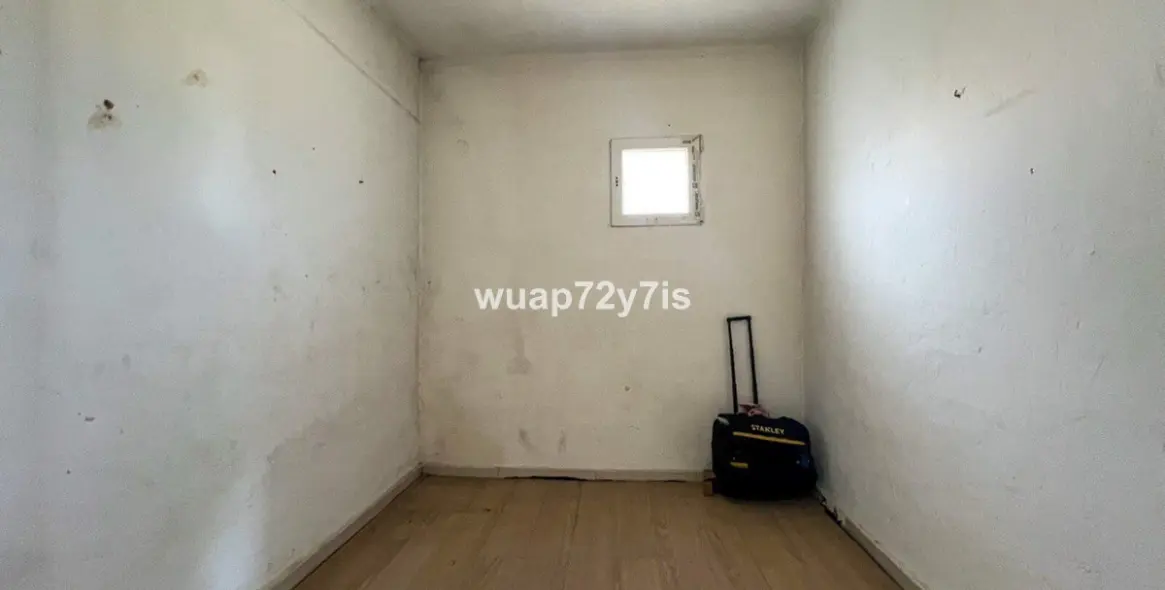 Продажа  отдельно стоящей виллы в New Golden Mile 16