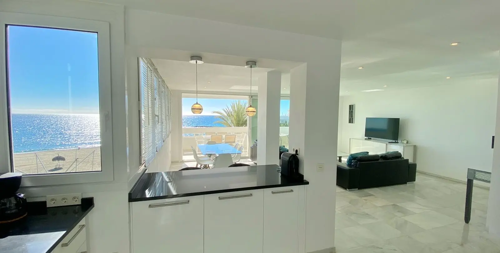 Sale of middle floor apartment in Marbella 20