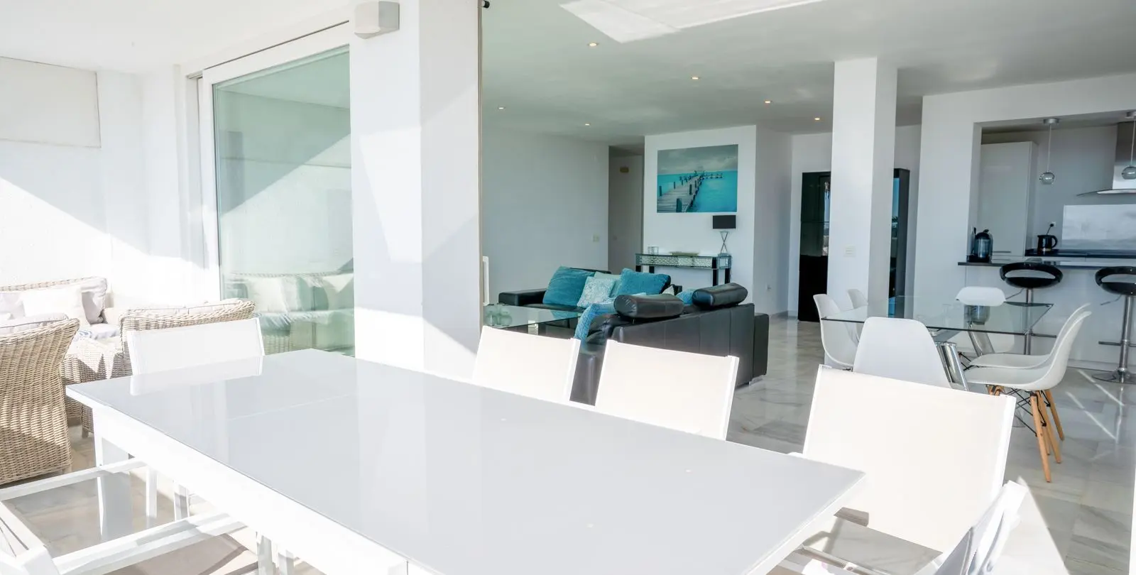 Sale of middle floor apartment in Marbella 24