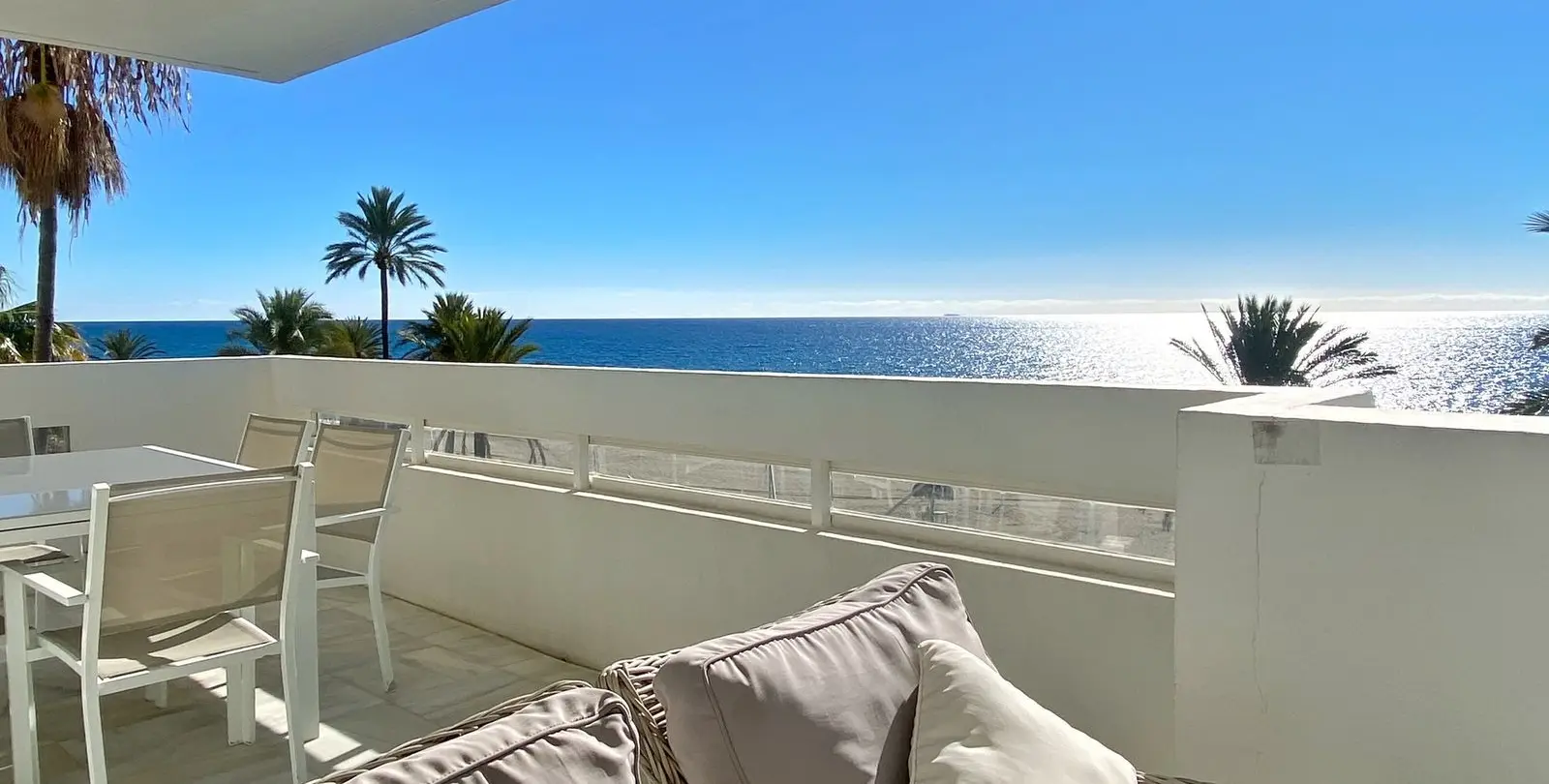 Sale of middle floor apartment in Marbella 26