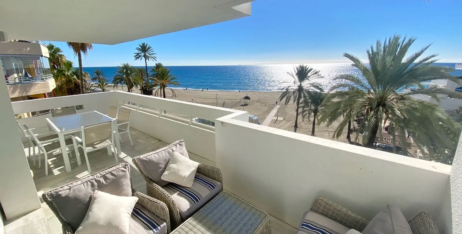 Sale of middle floor apartment in Marbella 27