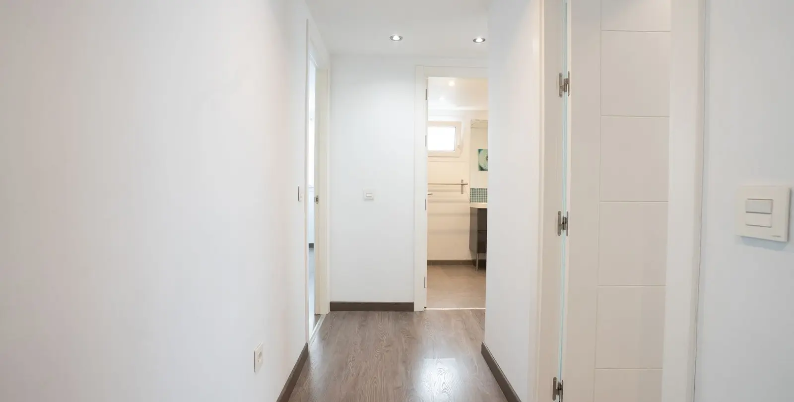 Sale of middle floor apartment in Marbella 33