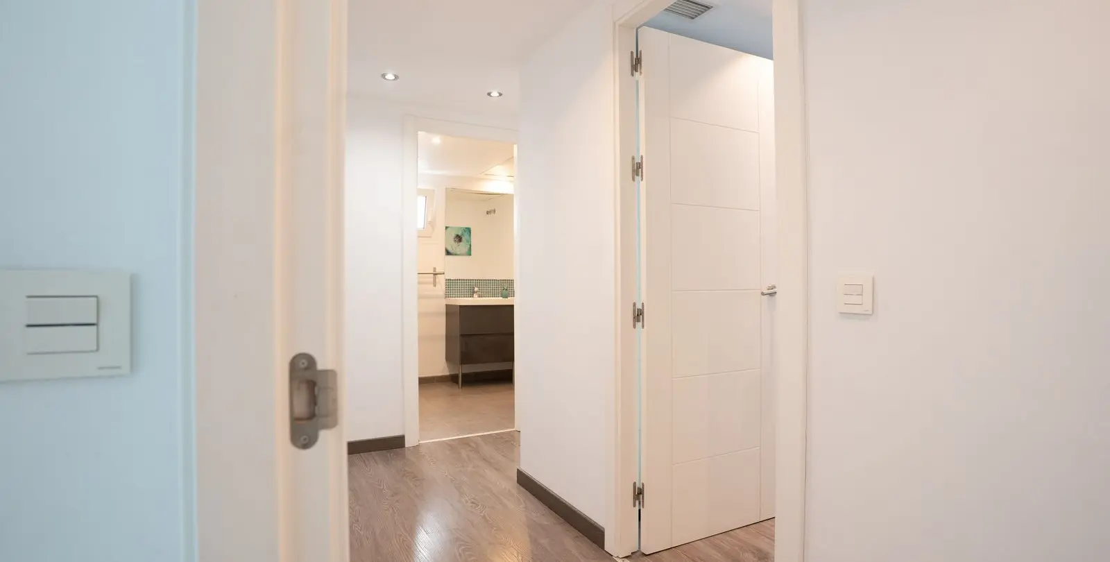 Sale of middle floor apartment in Marbella 34