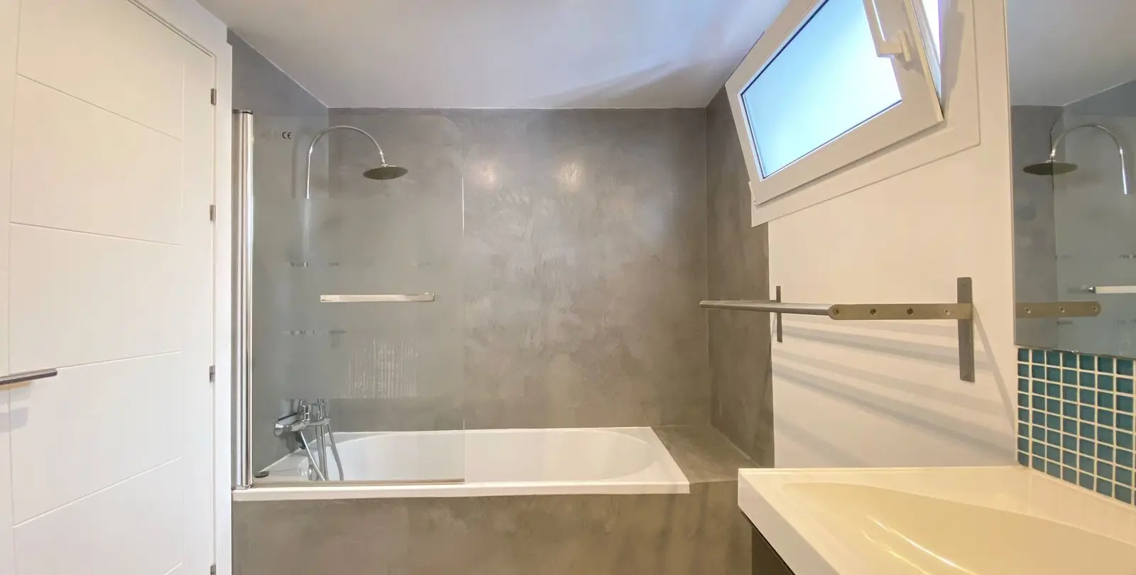 Sale of middle floor apartment in Marbella 58